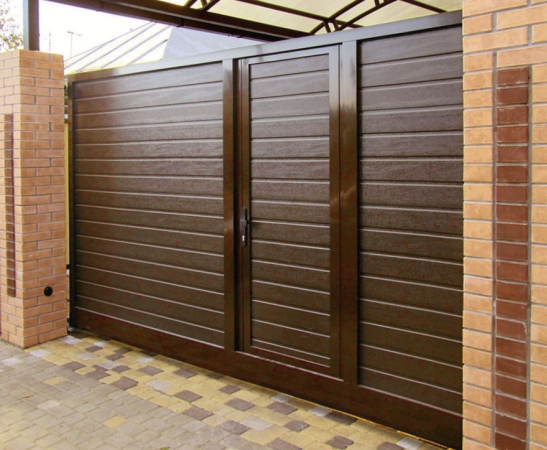 Ворота с калиткой в Новотитаровской