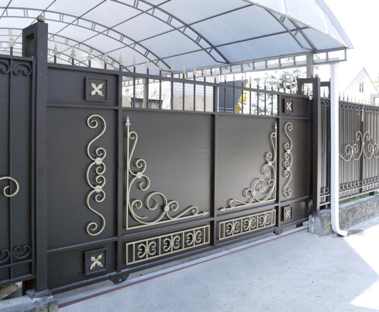 Металлические ворота в Новотитаровской