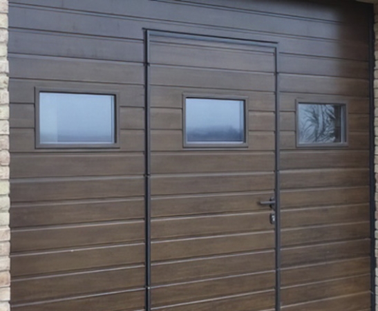 Ворота с окнами в Новотитаровской